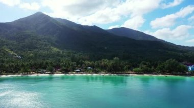 Koh Samui, Tayland üzerinde uçmak.