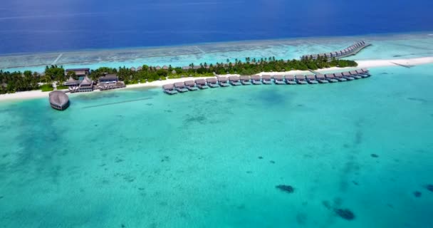 Екзотичне Узбережжя Пляжу Розкішний Курорт Бунгало Літня Подорож Мальдівів — стокове відео