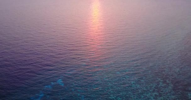 Pôr Sol Rosa Refletindo Mar Natureza Idílica Bali Indonésia — Vídeo de Stock