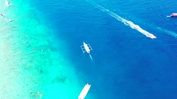 Яркая Бирюзовая Голубая Морская Вода Сцена Отпуска Таиланде Азия — стоковое видео