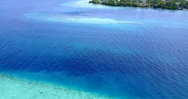 泰国Koh Samui美丽的绿水和蔚蓝蔚蓝的天空 — 图库视频影像