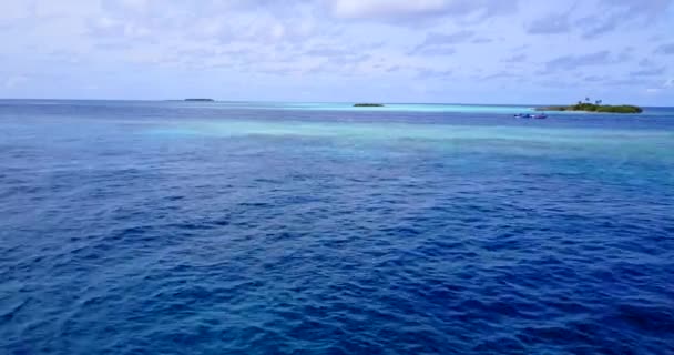 Imagens Aéreas Pitorescas Ilha Tropical Com Belo Mar Cristal — Vídeo de Stock