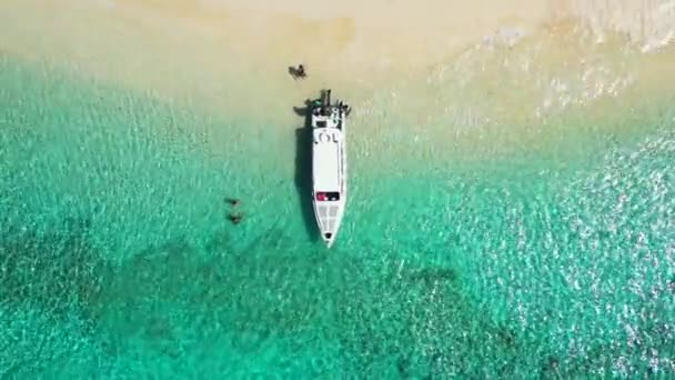 Iate Luxo Mar Paraíso Tropical Bora Bora Polinésia Francesa — Vídeo de Stock