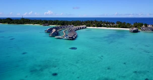 Luxe Bungalows Aan Exotische Strand Kust Zomer Scene Lankayan Maleisië — Stockvideo