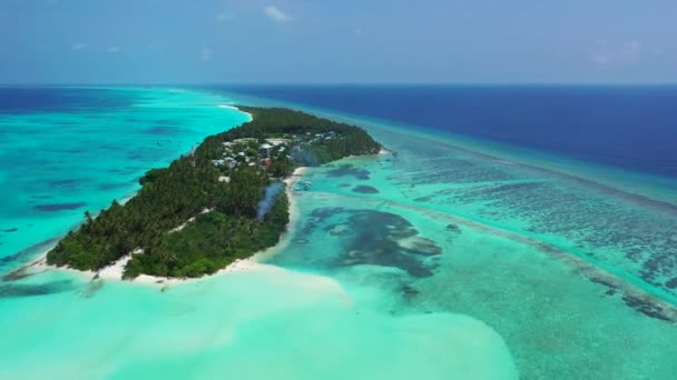Luftaufnahme Der Grünen Insel Blauen Meer Sommerszene Gili Trawangan Indonesien — Stockvideo