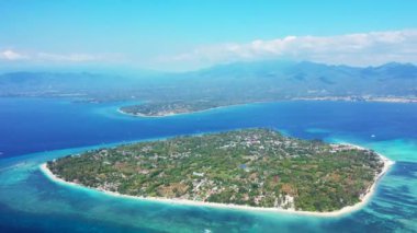 Havadan deniz manzarası. Dominik Cumhuriyeti, Karayipler 'e yaz gezisi.