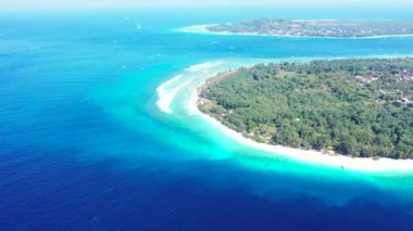 Drone 'dan deniz manzaralı. Dominik Cumhuriyeti, Karayipler 'de egzotik tatil.