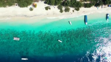 Yazlık tatil köyü olan popüler bir ada. Tayland 'a Seyahat.