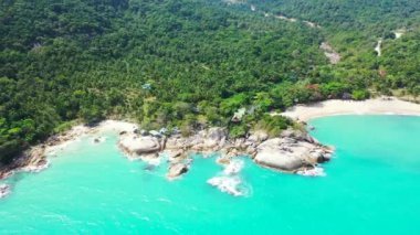 Tropikal adada yeşil dağlar. Bali 'nin Idyllic doğası.