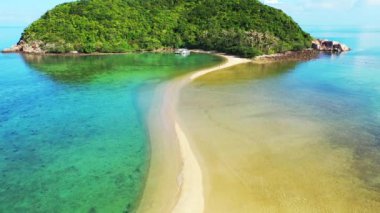 Gündüz deniz piyadesi. Antigua 'ya yaz yolculuğu.