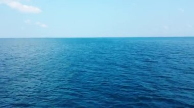 Mavi deniz seyahati. Bali 'de yaz tatili.