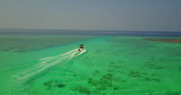 Maldivas Arena Blanca Playa Islas Tropicales Con Aviones Tripulados Vuelo — Vídeo de stock