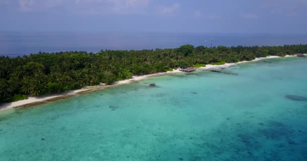 去了菲律宾 有蓝色海景的绿色小岛 — 图库视频影像