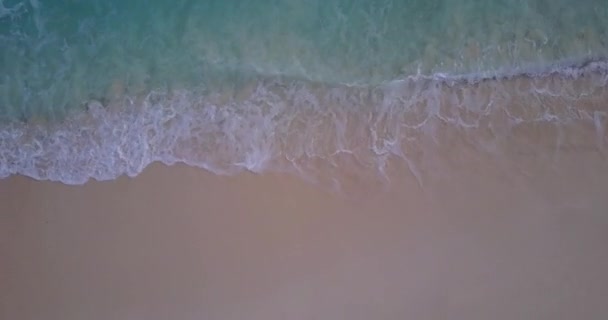 Genomskinligt Havsvatten Från Strandlinjen Thailands Asiens Tropiska Natur — Stockvideo