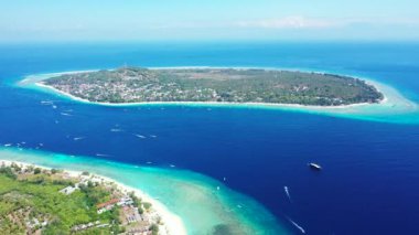 Parlak renklerde deniz manzarası. Tayland 'da egzotik tatil. 
