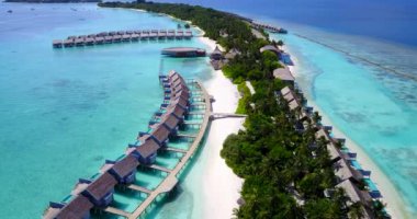 En tepeden tropik tatil köyü. Endonezya, Bali 'ye Seyahat.