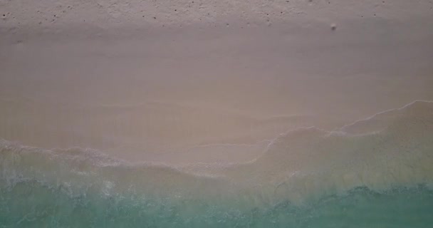 透明波と海岸の近くのビュー バリ島での休暇 — ストック動画