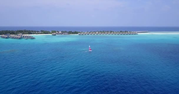 Volando Por Encima Isla Con Acogedores Bungalows Koh Samui Escena — Vídeo de stock