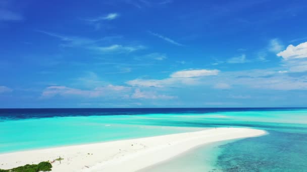 Ada Kıyısı Boyunca Sığ Deniz Suyu Bali Rahatlama — Stok video