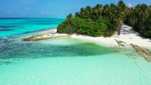 Canlı Turkuaz Deniz Kenarı Sahnesi Dominik Cumhuriyeti Karayipler Yaz Tropik — Stok video