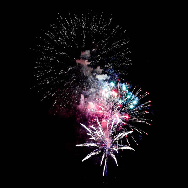 Gece havai fişek farklı renkleri siyah bir zemin üzerine