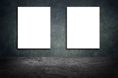 Boş poster duvara. Açık hava reklam kopya alanı.