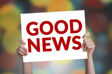 İyi haber kartı bokeh arka plan ile