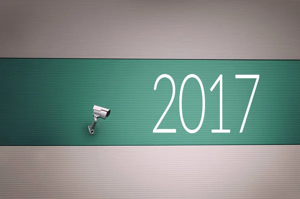 감시 카메라와 함께 벽에 2017. — 스톡 사진