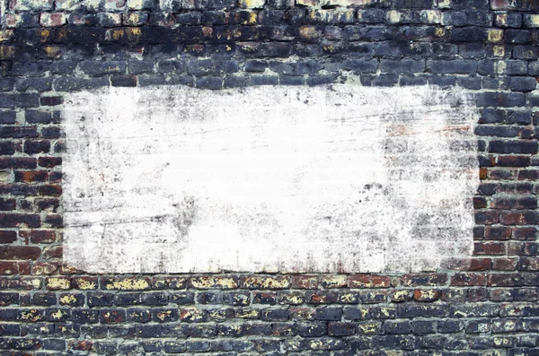 塗られた空白のバナーの背景で都市のコンクリートのレンガの壁. — ストック写真
