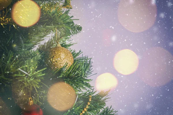 Feliz Natal e Feliz Ano Novo - fundo de Natal com decoração festiva e texto — Fotografia de Stock
