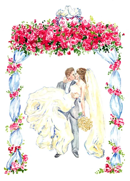 Ženich má svou nevěstu do náručí a polibky pod altánem zdobené červenými růžemi a dva polibky holubi na horní — Stock fotografie