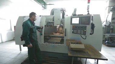 Öğütme kesme metal işleme işlemi