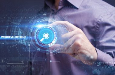 Ekonomi, teknoloji, Internet ve ağ kavramı. Genç busine