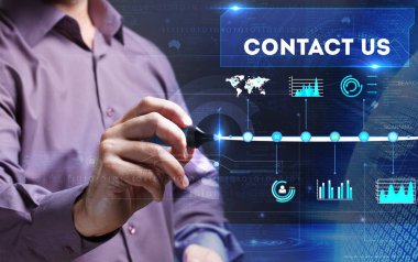 Teknoloji, internet, iş ve pazarlama. Genç iş adamı