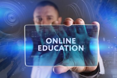 Ekonomi, teknoloji, Internet ve ağ kavramı. Genç busine