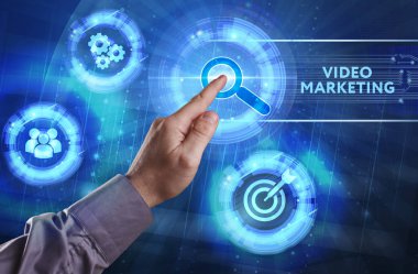 Ekonomi, teknoloji, Internet ve ağ kavramı. Genç busine