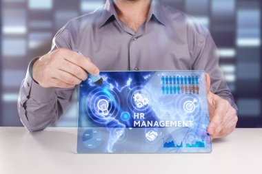 Ekonomi, teknoloji, Internet ve ağ kavramı. Genç busine