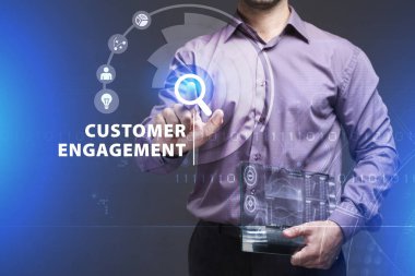 Ekonomi, teknoloji, Internet ve ağ kavramı. Genç busine