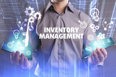 Ekonomi, teknoloji, Internet ve ağ kavramı. Genç busine