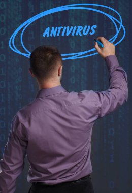 Ekonomi, teknoloji, Internet ve ağ kavramı. Genç busine