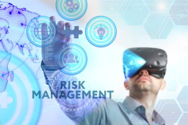 Ekonomi, teknoloji, Internet ve ağ kavramı. Genç busine