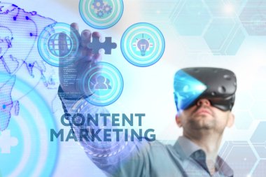 Ekonomi, teknoloji, Internet ve ağ kavramı. Genç busine