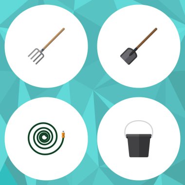 Düz simgesi kulübemde küme Hosepipe, kürek, saman çatal ve diğer vektör nesneleri. Ayrıca hortum, kova, Spade unsurları içerir.