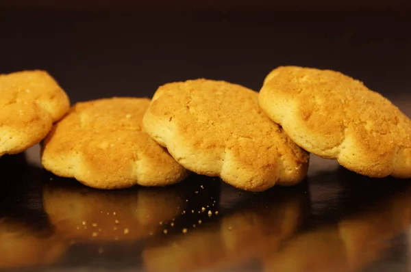 Maïs Cookies Geïsoleerd Een Zwarte Achtergrond — Stockfoto
