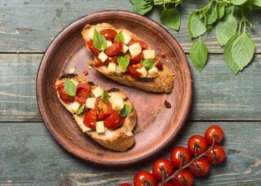 Domatesli çikolata.