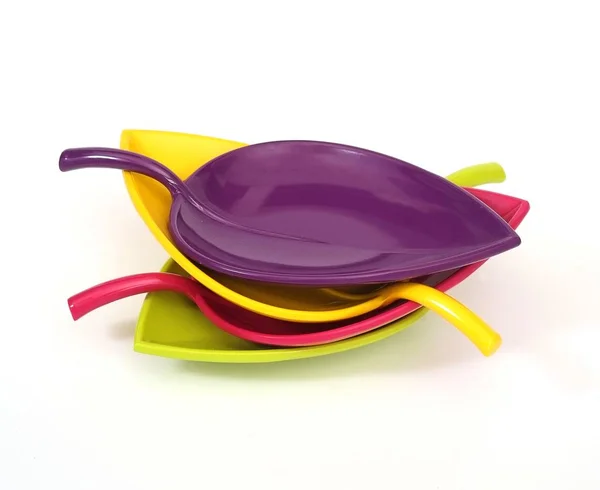 디저트를 위한 컬러 플라스틱 접시 — 스톡 사진