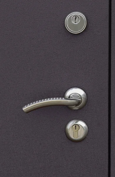 Metall dörrhandtag — Stockfoto