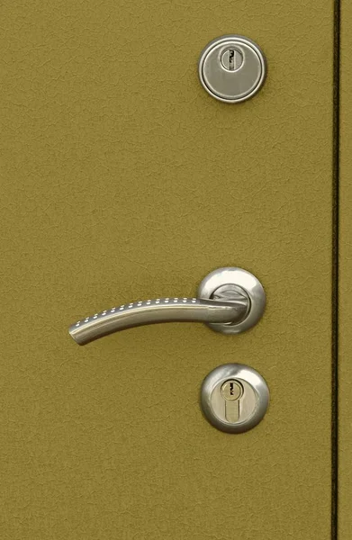 Uchwyt drzwi metalowe — Zdjęcie stockowe