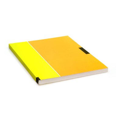 Çeşitli açılardan kitapların bir yığınına