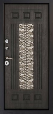 Giriş kapısı (metal kapı)